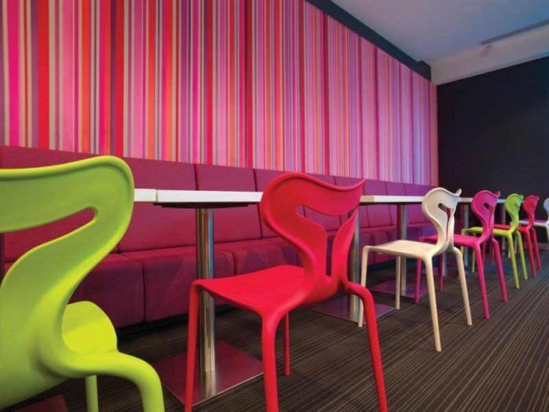 Travelodge Hotel Melbourne Docklands Екстериор снимка