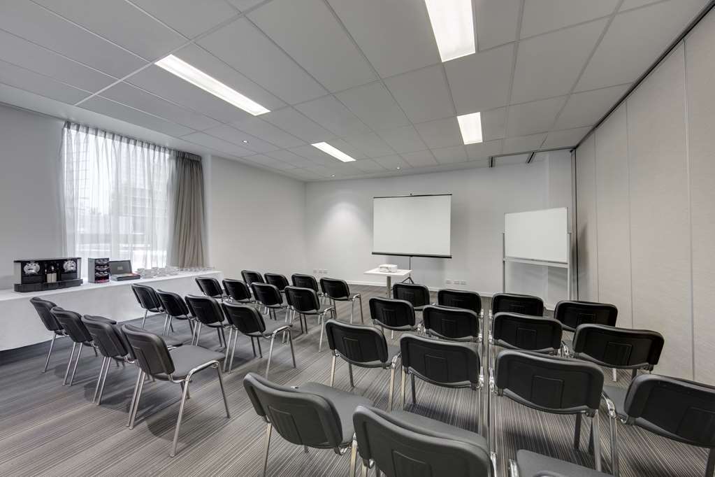 Travelodge Hotel Melbourne Docklands Съоръжения снимка
