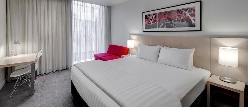 Travelodge Hotel Melbourne Docklands Екстериор снимка